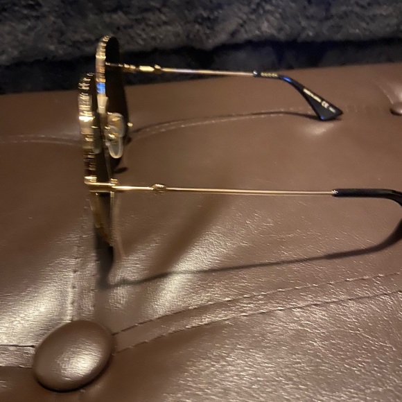 Multi Color Gucci sunglasses - Picture 10 of 12